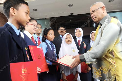 SG01_14112013_KEPUTUSAN_UPSR