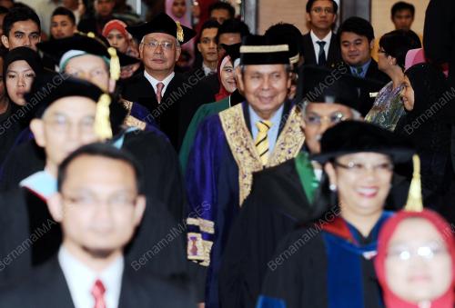 SG01_15012013_TERIMA_ANUGERAH