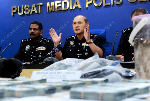 SG01_15062012_PC_POLIS