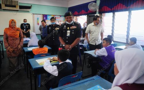 BAHARUDIN MAT TAIB