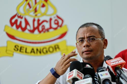 DATUK SERI AMIRUDIN SHARI