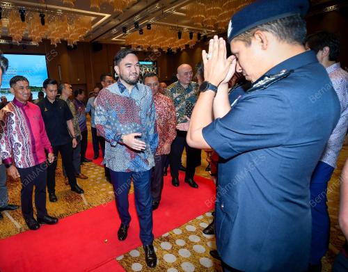 TENGKU AMIR SHAH