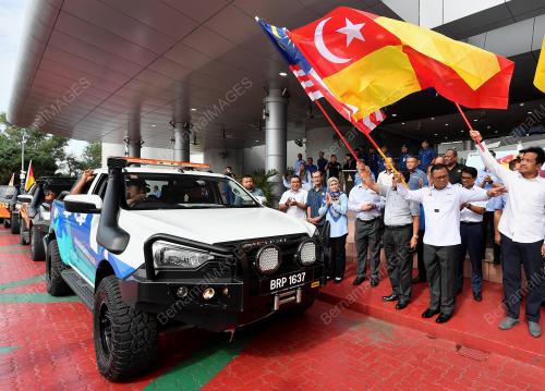 DATUK SERI AMIRUDIN SHARI