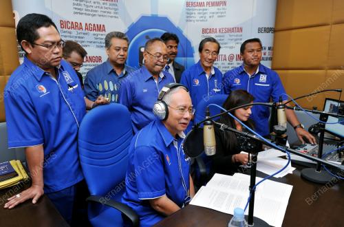 SG01_17012013_PM_RADIO_BN