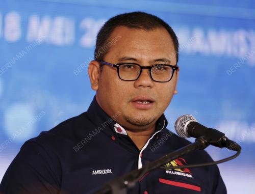 DATUK SERI AMIRUDIN SHARI
