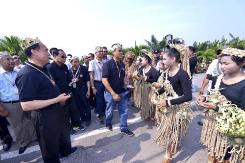 SG01_18092014_KL_CONVERGE