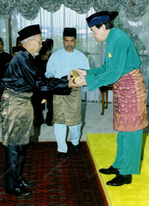 SG01_19022016_WATIKAH