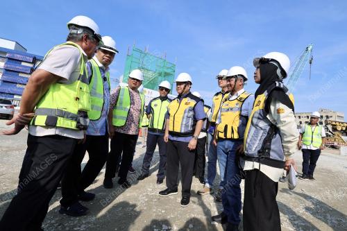 DATUK SERI ALEXANDER NANTA LINGGI