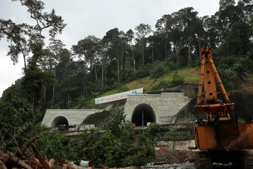 PROJEK LALUAN REL PANTAI TIMUR (ECRL)
