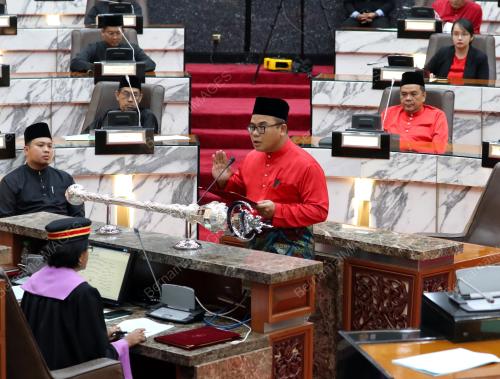 DATUK SERI AMIRUDIN SHARI