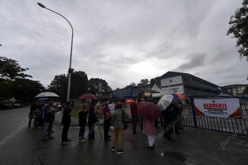 HARI MENGUNDI PRU 15