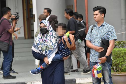 PENJAGAAN_ANAK