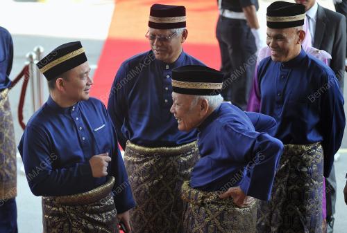 SG01_20102018_UITM_BN201810181231