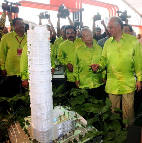 MOHD NAJIB TUN ABDUL RAZAK