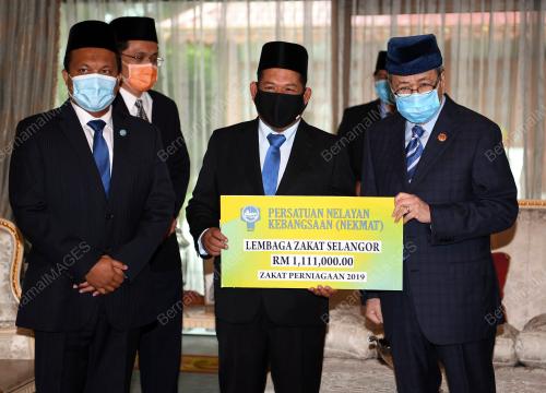 SULTAN SHARAFUDDIN IDRIS SHAH