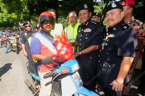 BAHARUDIN MAT TAIB
