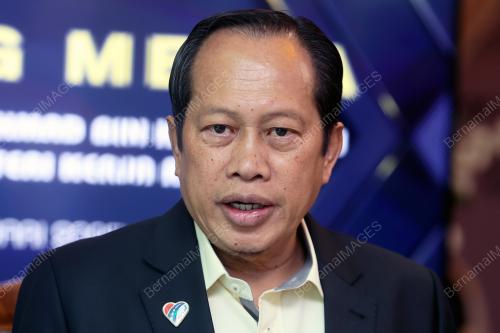 DATUK SERI AHMAD MASLAN