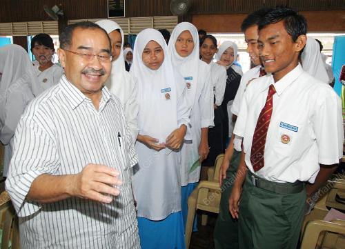 AZIZ SHAMSUDDIN
