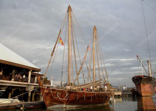 KAPAL LAYAR NEGARA OMAN