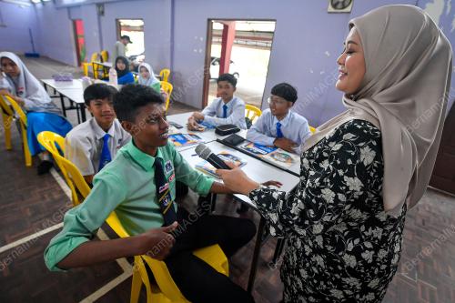 SANTUNI MADANI SATU PEMIMPIN SATU KAMPUNG