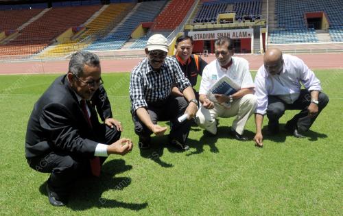 SG01_24092012_PERSIAPANA_PIALA