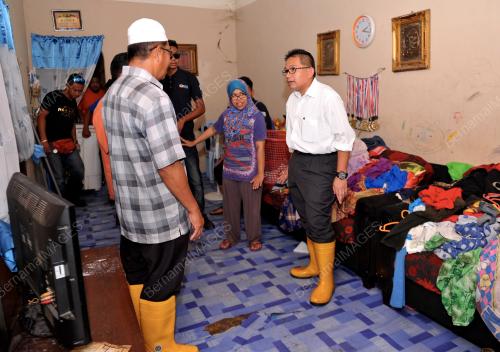SG01_24112015_BANJIR