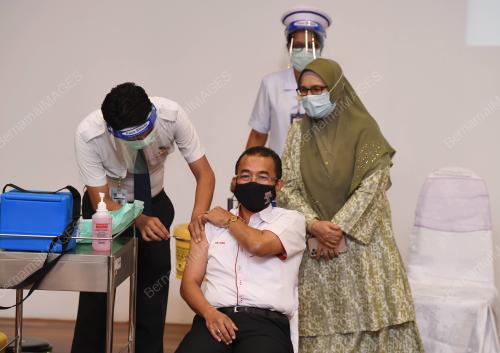 DATUK DR NOOR AZMI GHAZALI