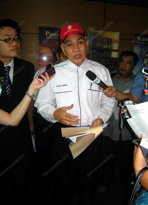 DATUK ZAINAL ABIDIN SAKOM