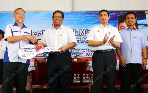 SG01_25032016_MENTERI_SELANGOR