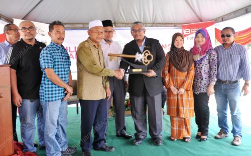 SG01_25052016_PKNS