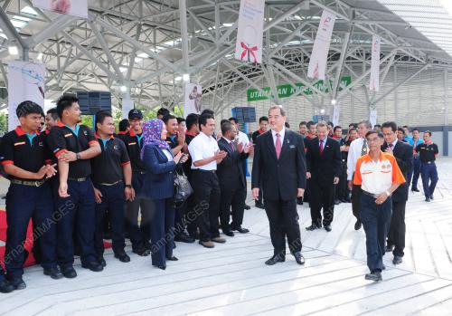 DATUK SERI KONG CHO HA