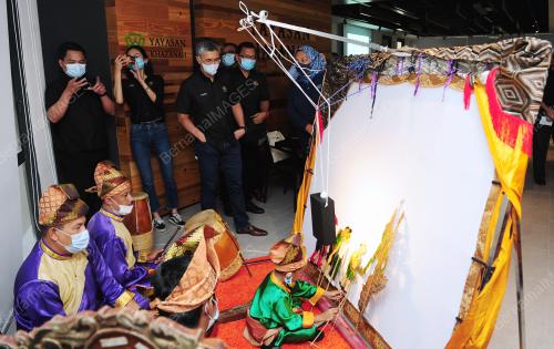 LAWATAN KERJA MENTERI KEWANGAN KE YAYASAN HASANAH