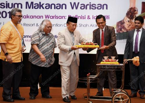 SG01_25102017_SIMPOSIUM_BN201710249262