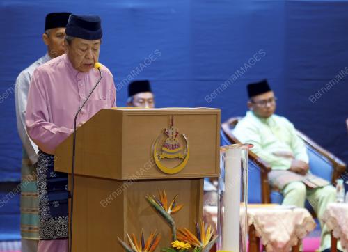 SULTAN SHARAFUDDIN IDRIS SHAH