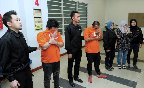 SG01_26012018_MAHKAMAH_BN201801257192