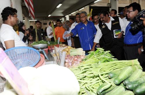 SG01_26072013_LAWAT_PASAR