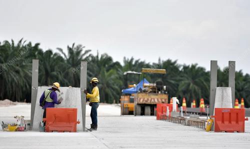 TINJAUAN PEMBINAAN LEBUHRAYA WCE
