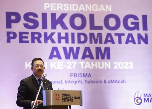 TAN SRI MOHD ZUKI ALI