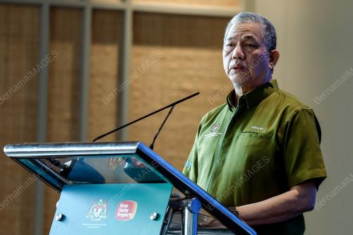 DATUK SERI FADILLAH YUSOF