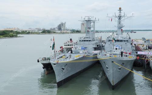KAPAL PERANG INDIA