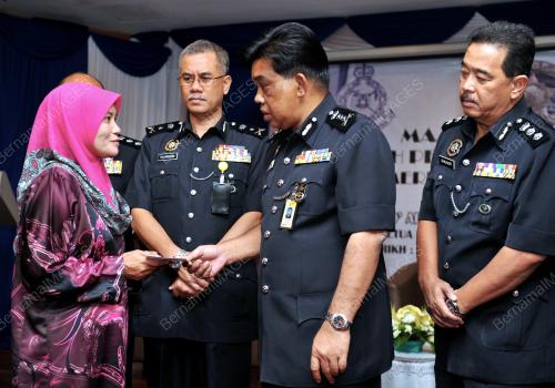 SG01_27102015_PDRM_APC