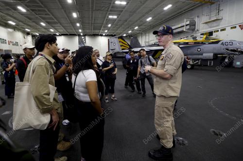 USS ABRAHAM LINCOLN