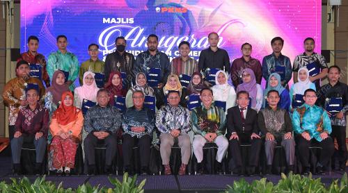 MAJLIS ANUGERAH PERKHIIDMATAN CEMERLANG PKNS