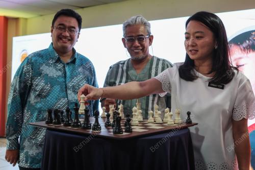 HANNAH YEOH