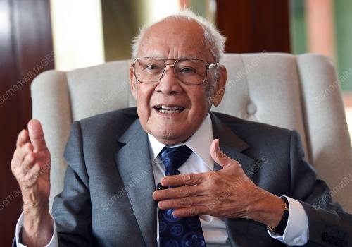 TUN DR ARSHAD AYUB