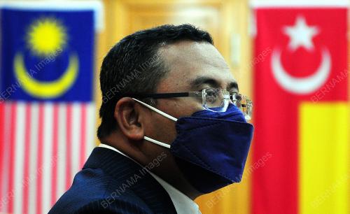 DATUK SERI AMIRUDIN SHARI