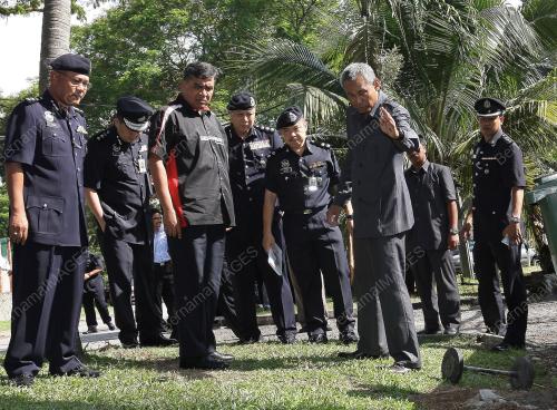 KES MATI DITEMBAK