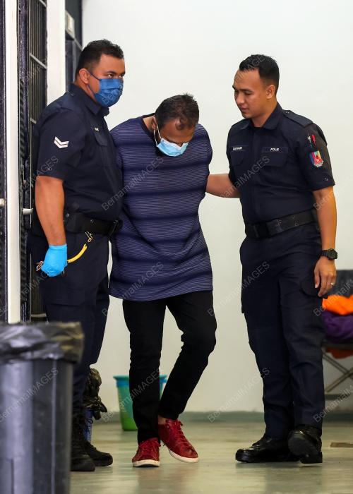 BUNUH ANAK TIRI