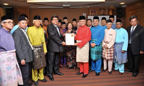 SG01_30122015_UITM_SURAT