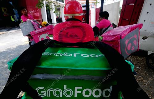 PERKHIDMATAN PENGHANTARAN MAKANAN (COVID-19)